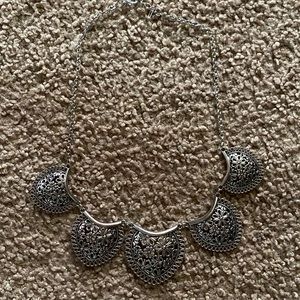 Paparazzi Jewelry Silver Brushed Nickel Floral Statement Necklace - Gently Used